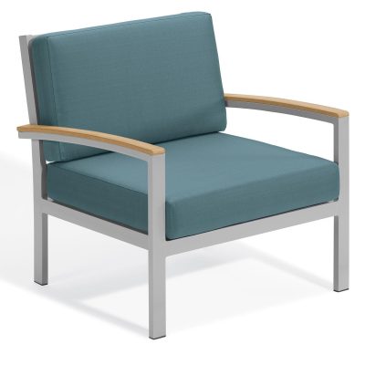 Travira Aluminum Club Chair W/ Natural Tekwood Arm Caps in Flint/Ice Blue By Oxford Garden